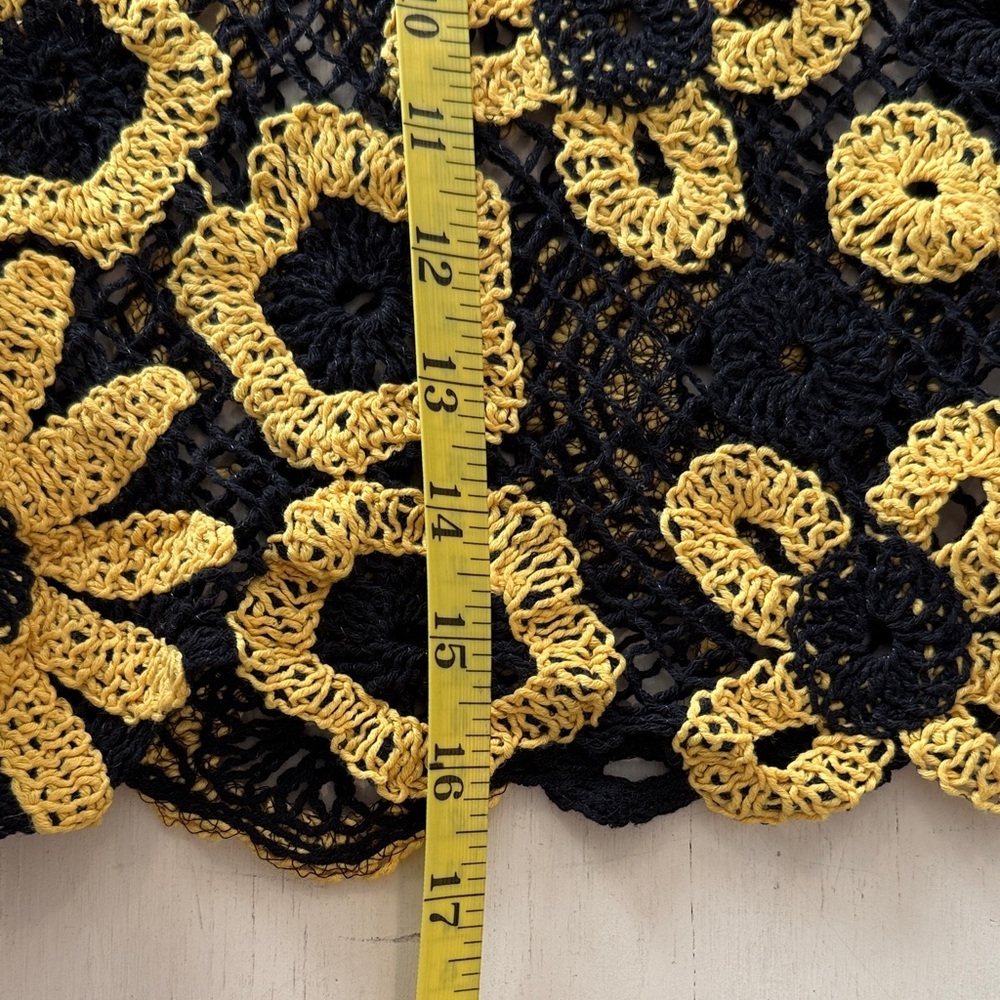 Floral Crochet Crop Top in Black and Yellow - Picture 14 of 14